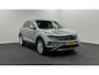 Volkswagen T-Roc 1.5 TSI Style Business+ PANO CARPLAY ADAPTIEF CRUISE 35000 KM.
