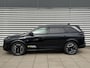 Peugeot e-5008 GT 73 kWh 7p | Adaptive Cruise Control | Elektrische Stoelen met Geheugenfunctie | Camera | Navigatie | Warmtepomp | Stoel/Stuurverwarming