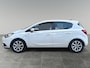 Opel Corsa Favourite 1.4 ECOTEC 90pk | ALL SEASON BANDEN | APPLE CARPLAY / ANDROID AUTO | CRUISE CONTROL | AUTOM. VERLICHTING | ISOFIX |