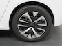 Peugeot e-208 EV Allure 51 kWh 156PK | 1ste eigenaar | AppleCarplay/AndroidAuto | FULL LED | Lederen Stuurwiel | Climate Control | Cruise Control | Isofix | Privacy Glass | Parkeersensoren |