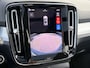 Volvo XC40 2.0 B4 Plus Dark Elektr. stoelverstelling / Harman Kardon Audio / Trekhaak/ Keyless Drive / Verw. voorruit / Stoel- en stuurverw. / Adapt. Cruise / BLIS
