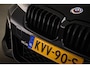 BMW 5-Serie Touring 530e xDrive M-Sport | LEDER | STOELVERWARMING | TREKHAAK | 19"