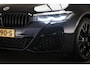 BMW 5-Serie Touring 530e xDrive M-Sport | LEDER | STOELVERWARMING | TREKHAAK | 19"