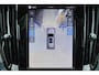Volvo V60 T8 Recharge AWD Plus Dark - Panorama/schuifdak - IntelliSafe Assist & Surround - 360º Camera - Harman/Kardon audio - Verwarmde voorstoelen, stuur & achterbank - Parkeersensoren voor & achter - Elektr. bedienb. voorstoelen met geheugen - Head up display - Extra getint glas - Inklapbare trekhaak - 18' LMV
