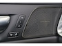 Volvo V60 T8 Recharge AWD Plus Dark - Panorama/schuifdak - IntelliSafe Assist & Surround - 360º Camera - Harman/Kardon audio - Verwarmde voorstoelen, stuur & achterbank - Parkeersensoren voor & achter - Elektr. bedienb. voorstoelen met geheugen - Head up display - Extra getint glas - Inklapbare trekhaak - 18' LMV