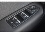 Renault Captur 1.8 E-Tech full hybrid 160 techno | Climate Control | Adaptive Cruise Control | Trekhaak | Stoel- en Stuurverwarming | Achteruitrijcamera | Navigatie | Apple Carplay/ Android Auto |