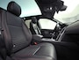 Land Rover Discovery Sport P300e 1.5 R-Dynamic HSE 309Pk Automaat (PANORAMADAK, VIRTUAL COCKPIT, SOH 92,1%, MEMORY SEATS, 360 CAMERA, LEDER, STUUR/STOELVERWARMING, HEAD-UP DISPLAY, GETINT GLAS, TREKHAAK ELEKTRISCH, NIEUWSTAAT)