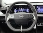 Opel Frontera EV Electric GS 44 kWh 113 pk | Navigatie | Achteruitrijcamera | Parkeersensoren Voor en Achter | Voorstoelen Verwarmd | Luxe Stoffen Bekleding | LED Koplampen | Dodehoek Detectie | 17" Lichtmetalen Velgen | Apple Carplay/Android Auto |