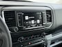 Opel Vivaro 2.0CDTI 123PK Euro 6 L2H1 3-Persoons Imperiaal Trekhaak 360°Camera Navi Apple Carplay Android Auto Airco Cruise Control Betonplex Vloer Kasteninbouw Wandbetimmering 2.500KG Trekgewicht 1e Eigenaar