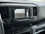 Opel Vivaro 2.0CDTI 123PK Euro 6 L2H1 3-Persoons Imperiaal Trekhaak 360°Camera Navi Apple Carplay Android Auto Airco Cruise Control Betonplex Vloer Kasteninbouw Wandbetimmering 2.500KG Trekgewicht 1e Eigenaar