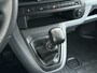 Opel Vivaro 2.0CDTI 123PK Euro 6 L2H1 3-Persoons Imperiaal Trekhaak 360°Camera Navi Apple Carplay Android Auto Airco Cruise Control Betonplex Vloer Kasteninbouw Wandbetimmering 2.500KG Trekgewicht 1e Eigenaar