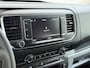 Opel Vivaro 2.0CDTI 123PK Euro 6 L2H1 3-Persoons Imperiaal Trekhaak 360°Camera Navi Apple Carplay Android Auto Airco Cruise Control Betonplex Vloer Kasteninbouw Wandbetimmering 2.500KG Trekgewicht 1e Eigenaar