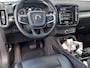 Volvo XC40 1.5 T5 Twin Engine Inscription | Plug-in Hybrid (PHEV) | Trekhaak | Harman Kardon Audio | Achteruitrijcamera | Parkeersensoren | Lederen Bekleding | Elektrische Achterklep | Stoelverwarming | Alarm | LED Koplampen Adaptief | Cruise Control Adaptief | BLIS | Navigatie | Apple Carplay | Android Auto