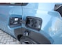 Fiat Grande Panda LA PRIMA 11 kW 44 kWh | WINTER PACK: (VERWARMBARE VOORSTOELEN, VERWARMBAAR STUURWIEL, VERWARMBARE VOORRUIT) | 17" LICHTMETALEN VELGEN "GLOSSY BLACK" | ELEKTRISCH INKLAPBARE BUITENSPIEGELS | MIDDENARMSTEUN VOOR | NAVIGATIE | DRAADLOZE TELEFOONLADER | ACHTERUITRIJ CAMERA MET DYNAMISCHE HULPLIJNEN | REGENSENSOR | CLIMATE CONTROL | DAB+ RADIO | DRAADLOZE APPLE CARPLAY/ANDROID AUTO |