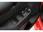 Toyota Yaris 1.5 Hybrid Launch Edition | Dodehoek detectie | JBL | Head-up display | Stoelverwarming | Apple Carplay / Android Auto | Parkeersensoren voor/achter | Keyless | Adaptive Cruise | Clima | 17 inch