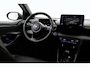 Toyota Yaris 1.5 Hybrid Launch Edition | Dodehoek detectie | JBL | Head-up display | Stoelverwarming | Apple Carplay / Android Auto | Parkeersensoren voor/achter | Keyless | Adaptive Cruise | Clima | 17 inch