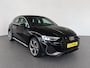 Audi A3 Sportback 40 TFSI e 204pk Automaat S-Line edition Comfort pakket Plus Lichtmetalen Velgen 18" Matrix Led Parkeer sensoren Camera Cruise Control Adaptive Navigatie Apple Carplay/Android Auto