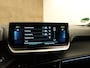 Peugeot e-2008 EV GT 50 kWh - ORIGINEEL NEDERLANDSE AUTO - SOH 100%! - ACHTERUITRIJCAMERA - TREKHAAK - AIRCO (AUTOMATISCH) - APPLE CARPLAY/ANDROID AUTO - DODEHOEKDETECTIE - CRUISE CONTROL ADAPTIEF - KEYLESS START - VOORSTOELEN VERWARMD - PARKEERSENSOREN ACHTER