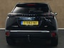 Peugeot e-2008 EV GT 50 kWh - ORIGINEEL NEDERLANDSE AUTO - SOH 100%! - ACHTERUITRIJCAMERA - TREKHAAK - AIRCO (AUTOMATISCH) - APPLE CARPLAY/ANDROID AUTO - DODEHOEKDETECTIE - CRUISE CONTROL ADAPTIEF - KEYLESS START - VOORSTOELEN VERWARMD - PARKEERSENSOREN ACHTER