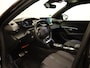 Peugeot e-2008 EV GT 50 kWh - ORIGINEEL NEDERLANDSE AUTO - SOH 100%! - ACHTERUITRIJCAMERA - TREKHAAK - AIRCO (AUTOMATISCH) - APPLE CARPLAY/ANDROID AUTO - DODEHOEKDETECTIE - CRUISE CONTROL ADAPTIEF - KEYLESS START - VOORSTOELEN VERWARMD - PARKEERSENSOREN ACHTER