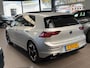 Volkswagen Golf 1.5 eTSI R-Line / Pano / Camera / CarPlay /