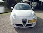 Alfa Romeo MiTo 1.4 T Sport Lak laat los op diverse delen!!!
