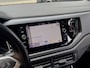 Volkswagen Polo 1.0 TSI R-LINE ACTIE! BETAAL NU 50% 6950 DE REST IN 2JR RENTEVRIJ LENEN