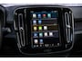 Volvo EX40 Single Motor Extended Range Plus Black Ed. 82 kWh | SOH 100% | Adaptieve Cruise Control | Harman Kardon Audio | Stoel-/Stuurverwarming | 360 Parkeercamera | Dodehoek Detectie | Pixel LED | Elektr. Verst. Stoelen + Geheugen | Donker Getint Glas | Warmtepomp |