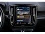 Volvo EX40 Single Motor Extended Range Plus Black Ed. 82 kWh | SOH 100% | Adaptieve Cruise Control | Harman Kardon Audio | Stoel-/Stuurverwarming | 360 Parkeercamera | Dodehoek Detectie | Pixel LED | Elektr. Verst. Stoelen + Geheugen | Donker Getint Glas | Warmtepomp |