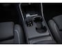 Volvo EX40 Single Motor Extended Range Plus Black Ed. 82 kWh | SOH 100% | Adaptieve Cruise Control | Harman Kardon Audio | Stoel-/Stuurverwarming | 360 Parkeercamera | Dodehoek Detectie | Pixel LED | Elektr. Verst. Stoelen + Geheugen | Donker Getint Glas | Warmtepomp |