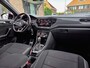 Volkswagen T-Roc 1.5 TSI ACTIE! BETAAL NU 50% 12450 DE REST IN 2JR RENTEVRIJ LENEN