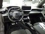 Peugeot e-2008 EV GT Avantage 54 kWh | Fase 3 laden | SOH 98% | Massage | Luxe stoelen | Warmtepomp | Navigatie | NL auto | 17.500km |