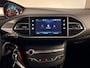 Peugeot 308 SW 1.2 PureTech Active Trekhaak, All Season banden, Camera, Stoel verwarming