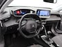 Peugeot 2008 1.2 PureTech Allure Pack Parkeensensoren | Apple Carplay | Camera | Navigatie | 17" Lichtmetalen Velgen | Climate Control | Cruise Control