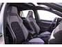 Volkswagen Golf GTE 1.5 TSI eHybrid 272pk DSG Automaat Panoramadak, Lederen bekleding, 360 camera, Adaptive cruise control, Black Style, LED matrix koplampen, Achteruitrijcamera