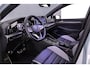 Volkswagen Golf GTE 1.5 TSI eHybrid 272pk DSG Automaat Panoramadak, Lederen bekleding, 360 camera, Adaptive cruise control, Black Style, LED matrix koplampen, Achteruitrijcamera