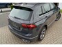 Volkswagen Tiguan 1.4 TSI eHybrid R-Line Business+ | Sfeerverlichting | Stoel en stuurwielverwarming | Dodehoek detectie | Digitaal dashboard | Adaptieve cruise control | Apple CarPlay | Parkeercamera | Climate Control |
