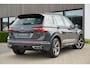 Volkswagen Tiguan 1.4 TSI eHybrid R-Line Business+ | Sfeerverlichting | Stoel en stuurwielverwarming | Dodehoek detectie | Digitaal dashboard | Adaptieve cruise control | Apple CarPlay | Parkeercamera | Climate Control |