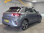 Volkswagen T-Roc 1.5 TSI R-Line Black Style | Stoelmassage | Adaptive | IQ Light | Ergo-stoel | Trekhaak | Camera |