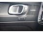 Volvo EX40 Single Motor Extended Range Ultra Black Ed. 82 kWh | Adaptieve Cruise Control | BLIS Dodehoek detectie | Schuif / Kanteldak | 360 Camera | 20 Inch | Stoel + Stuurverwarming | Extra Getint Glas Achter