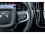 Volvo EX40 Single Motor Extended Range Ultra Black Edition | Schuif -/ Kanteldak | Harman Kardon Audio | Stoel + Stuurverwarming | Keyless | Memory | Elektr. Stoelen | Getint Glas | Stoel + Stuurverwarming |