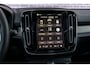 Volvo EX40 Single Motor Extended Range Ultra Black Edition | Schuif -/ Kanteldak | Harman Kardon Audio | Stoel + Stuurverwarming | Keyless | Memory | Elektr. Stoelen | Getint Glas | Stoel + Stuurverwarming |