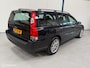 Volvo V70 2.4 Edition II AUTOMAAT / NL-AUTO / LEER