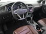 Volkswagen Tiguan 1.5 TSI Elegance | Elektr. Trekhaak | Lederen bekleding | Adaptieve Cruise Control | IQ Light |