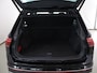 Volkswagen Tiguan 1.5 TSI Elegance | Elektr. Trekhaak | Lederen bekleding | Adaptieve Cruise Control | IQ Light |
