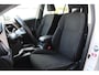 Toyota RAV4 2.5 Hybrid AWD Dynamic | Rijklaar | Trekhaak | Parelmoer | Adap.cruise | Sensoren v+a | Camera | 1650kg Trekgewicht | Dealer onderhouden | NL-auto