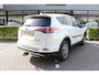 Toyota RAV4 2.5 Hybrid AWD Dynamic | Rijklaar | Trekhaak | Parelmoer | Adap.cruise | Sensoren v+a | Camera | 1650kg Trekgewicht | Dealer onderhouden | NL-auto
