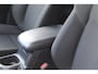 Toyota RAV4 2.5 Hybrid AWD Dynamic | Rijklaar | Trekhaak | Parelmoer | Adap.cruise | Sensoren v+a | Camera | 1650kg Trekgewicht | Dealer onderhouden | NL-auto