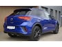 Volkswagen T-Roc 1.5 TSI 150pk DSG 2x R-Line & Black Style Pano.Dak 19inch LM IQ Light Virtual Cockpit ACC Trekhaak *Lapiz Blue*