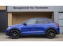 Volkswagen T-Roc 1.5 TSI 150pk DSG 2x R-Line & Black Style Pano.Dak 19inch LM IQ Light Virtual Cockpit ACC Trekhaak *Lapiz Blue*